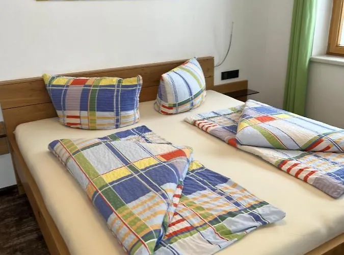 Julian * Neustift im Stubaital